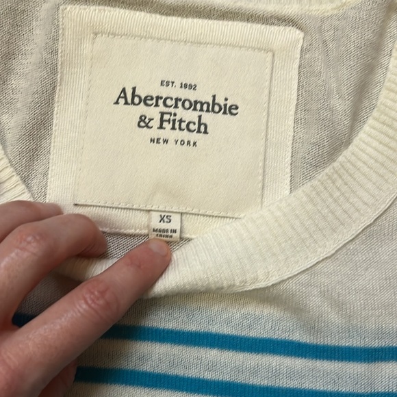 NWOT Vintage Y2K Abercrombie & Fitch Striped Logo Top - Picture 2 of 6